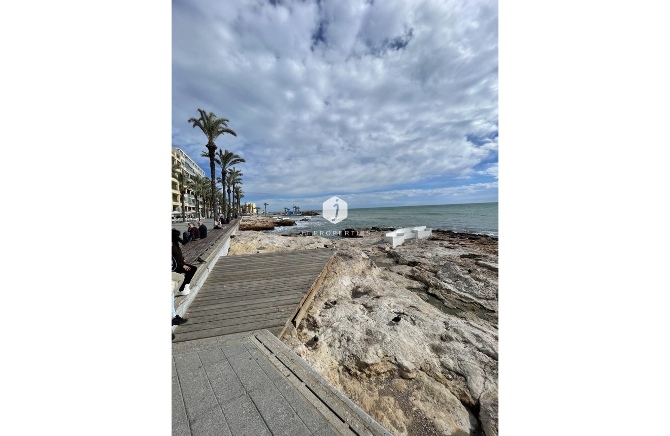 Resale - Penthouse -
Torrevieja - Playa de cura