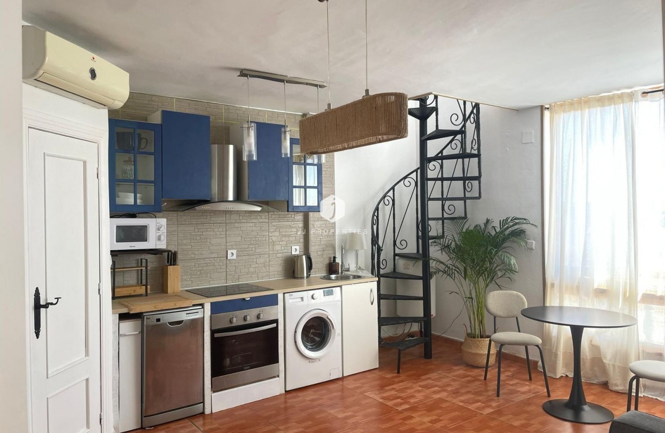 Resale - Penthouse -
Torrevieja - Punta prima