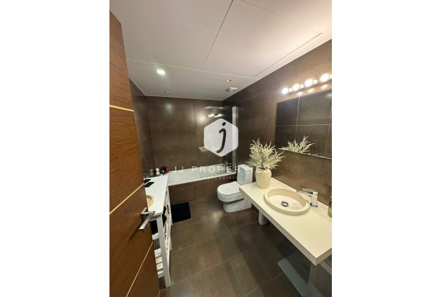 Z drugiej ręki - Mieszkanie w bloku -
Torrevieja - Centro