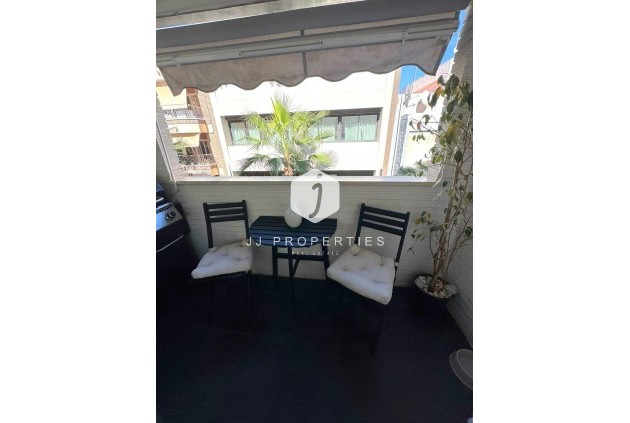 Z drugiej ręki - Mieszkanie w bloku -
Torrevieja - Centro