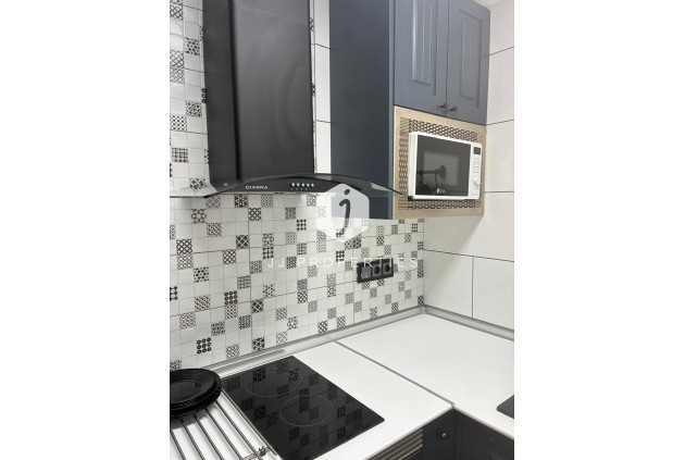 D'occasion - Appartement -
Torrevieja - Centro