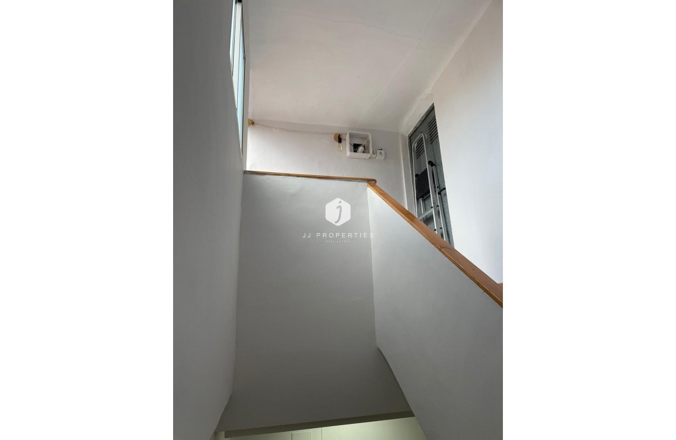 Aus zweiter Hand - Duplex -
Albatera