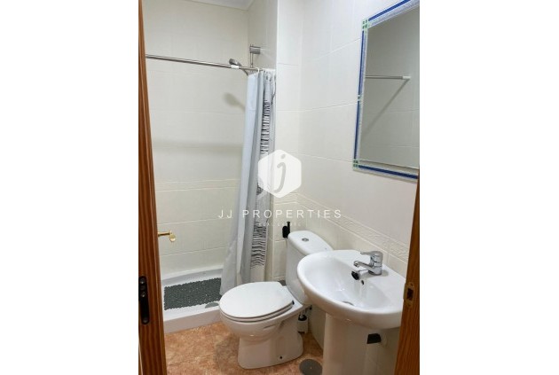 Aus zweiter Hand - Duplex -
Albatera