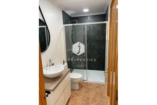 Aus zweiter Hand - Duplex -
Albatera