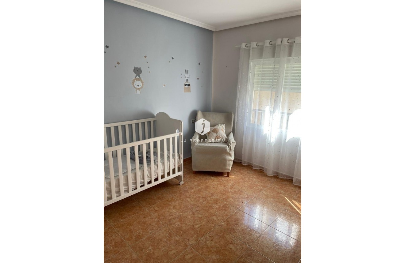 Aus zweiter Hand - Duplex -
Albatera