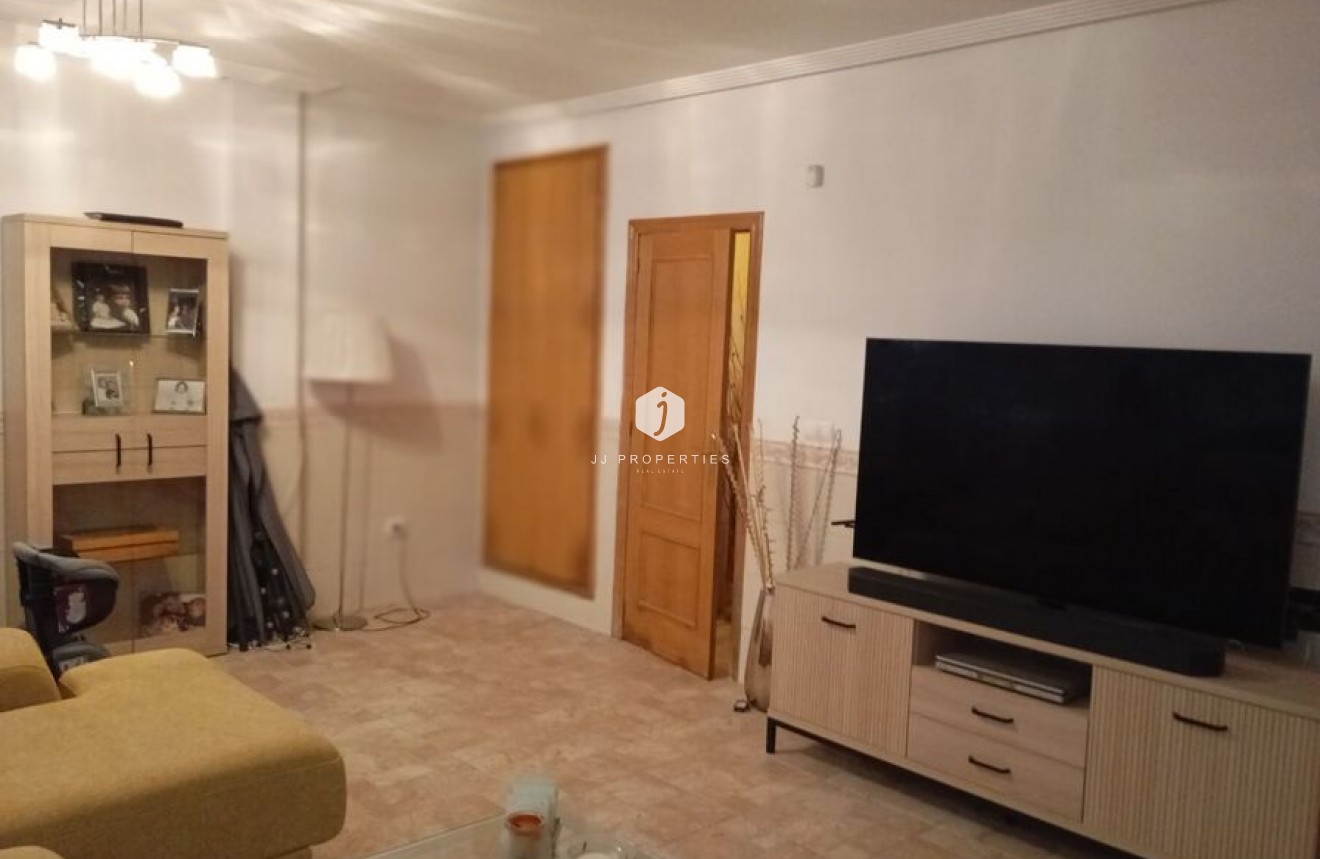 Resale - Chalet -
Catral - Costa Blanca