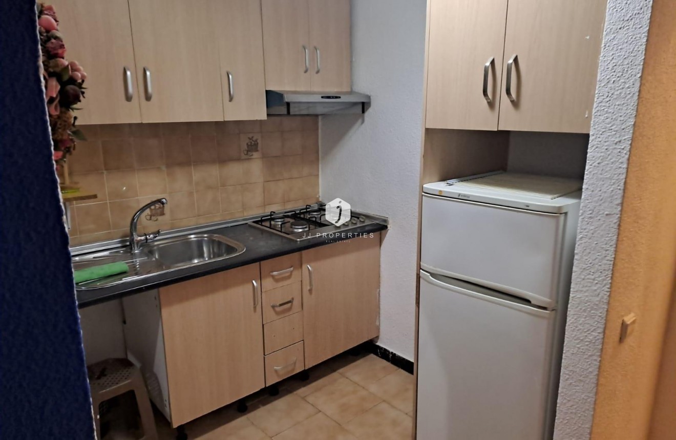 Segunda mano - Apartamento / piso -
Torrevieja - PARQUE DE LAS NACIONES