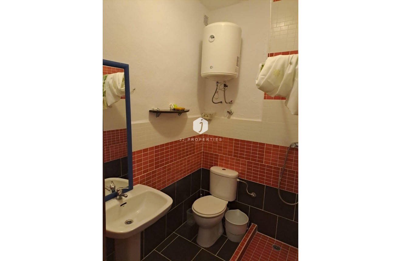 Segunda mano - Apartamento / piso -
Torrevieja - PARQUE DE LAS NACIONES