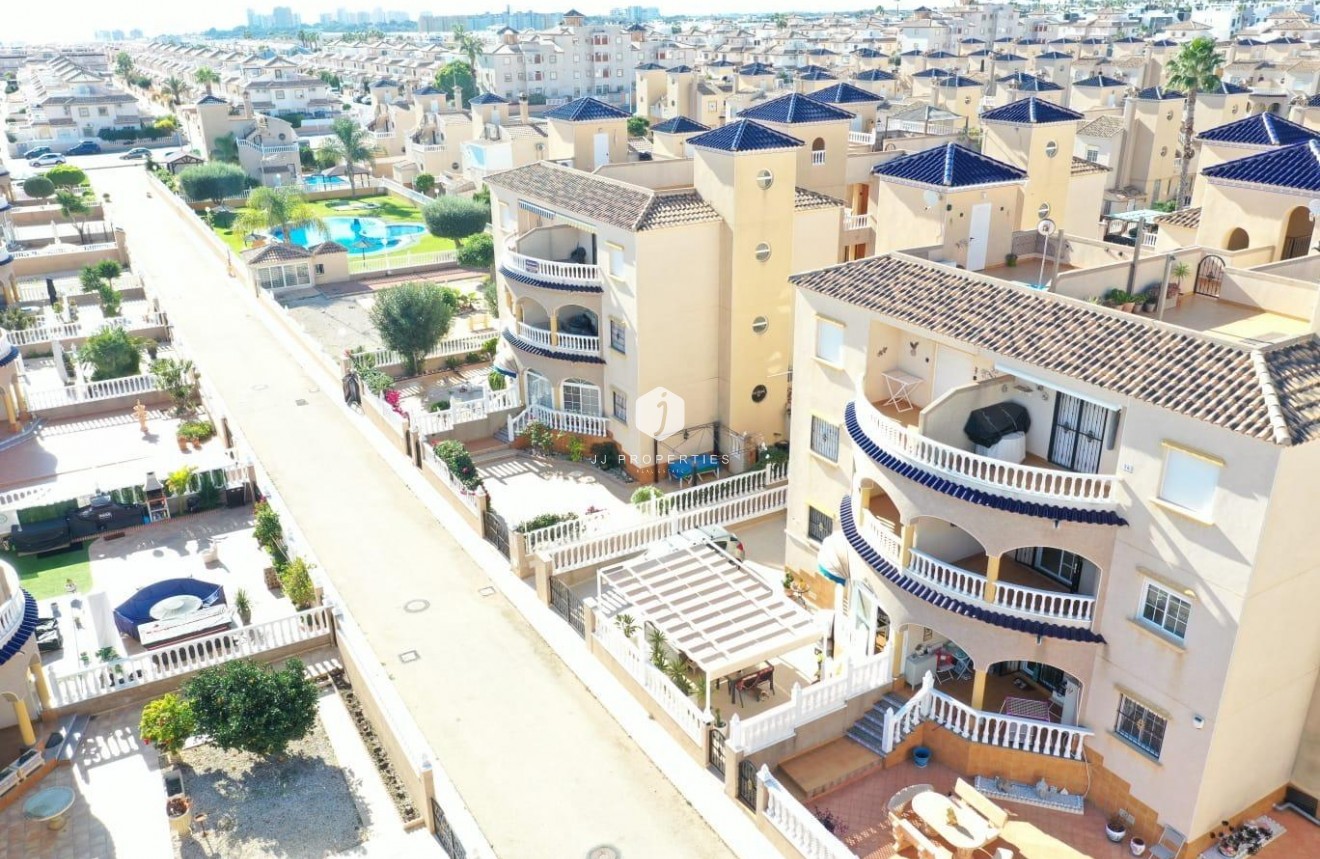 Resale - Apartment / flat -
Orihuela Costa - Lomas de Cabo Roig