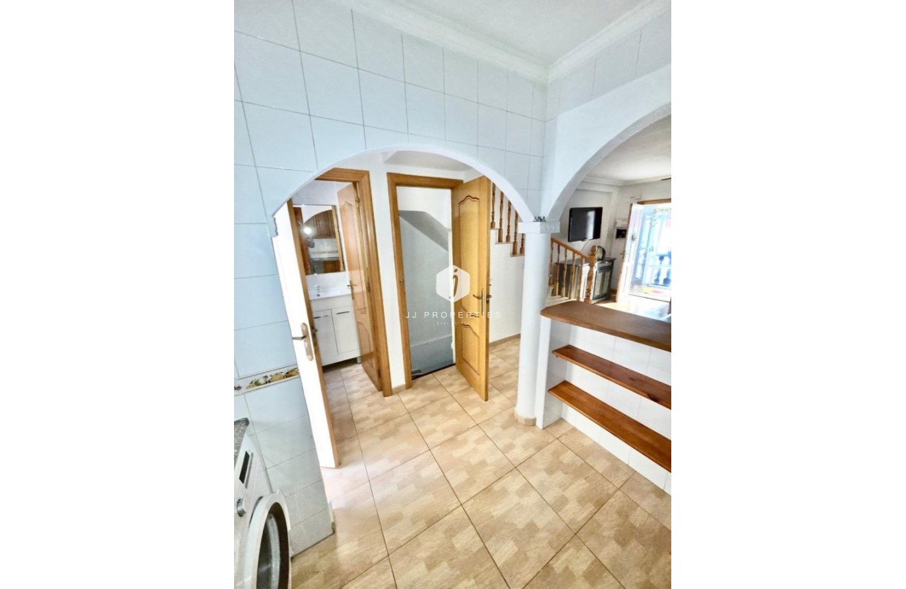 Resale - Chalet -
Playa Flamenca - Costa Blanca