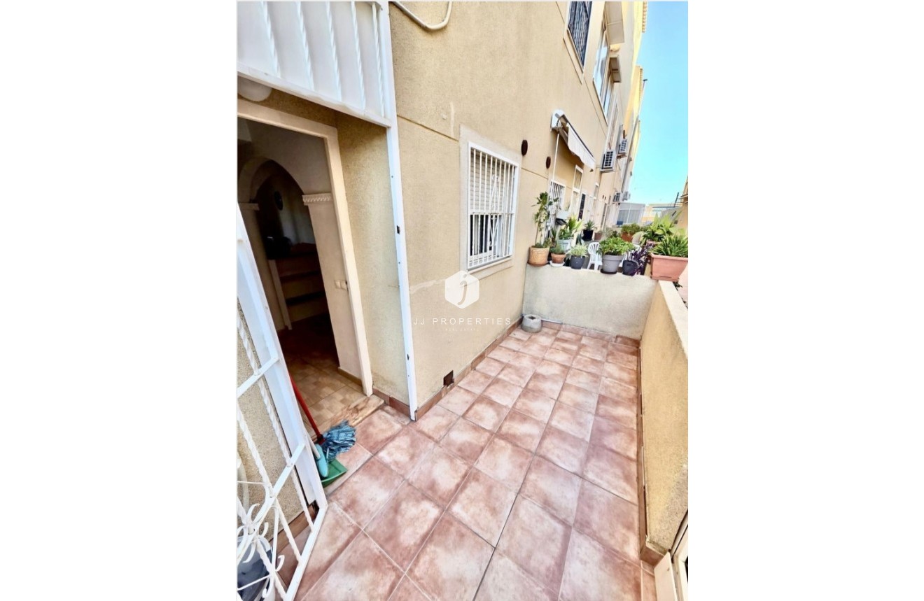 Resale - Chalet -
Playa Flamenca - Costa Blanca