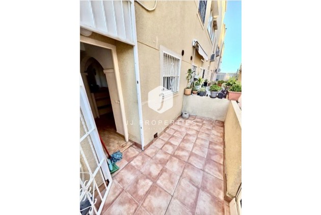 Resale - Chalet -
Playa Flamenca - Costa Blanca