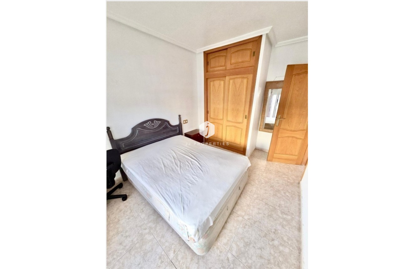 Resale - Chalet -
Playa Flamenca - Costa Blanca