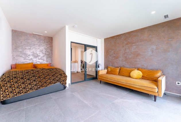 Resale - Villa -
San Miguel de Salinas - Bellavista