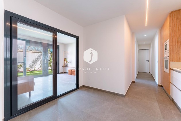 Resale - Villa -
San Miguel de Salinas - Bellavista