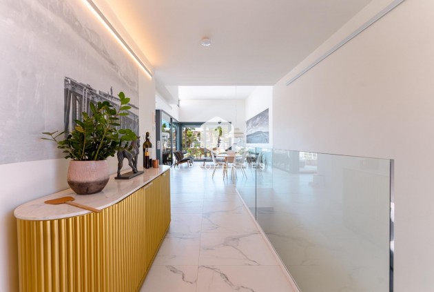 Resale - Villa -
San Miguel de Salinas - Bellavista