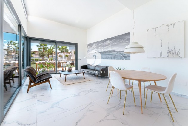 Resale - Villa -
San Miguel de Salinas - Bellavista