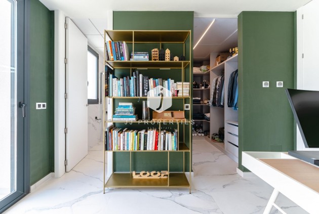 Resale - Villa -
San Miguel de Salinas - Bellavista