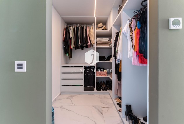 Resale - Villa -
San Miguel de Salinas - Bellavista