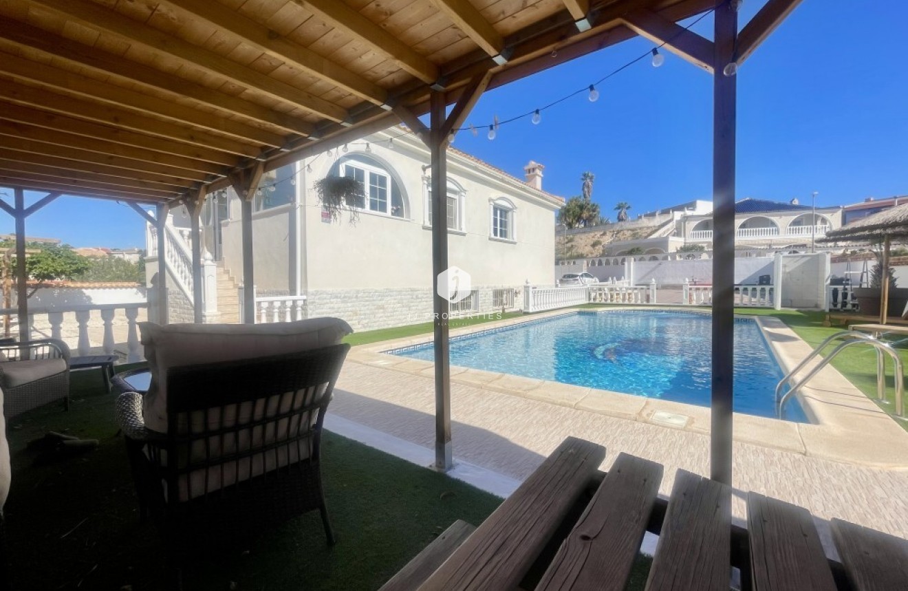 Aus zweiter Hand - Villa -
San Fulgencio - Urbanisation la Marina