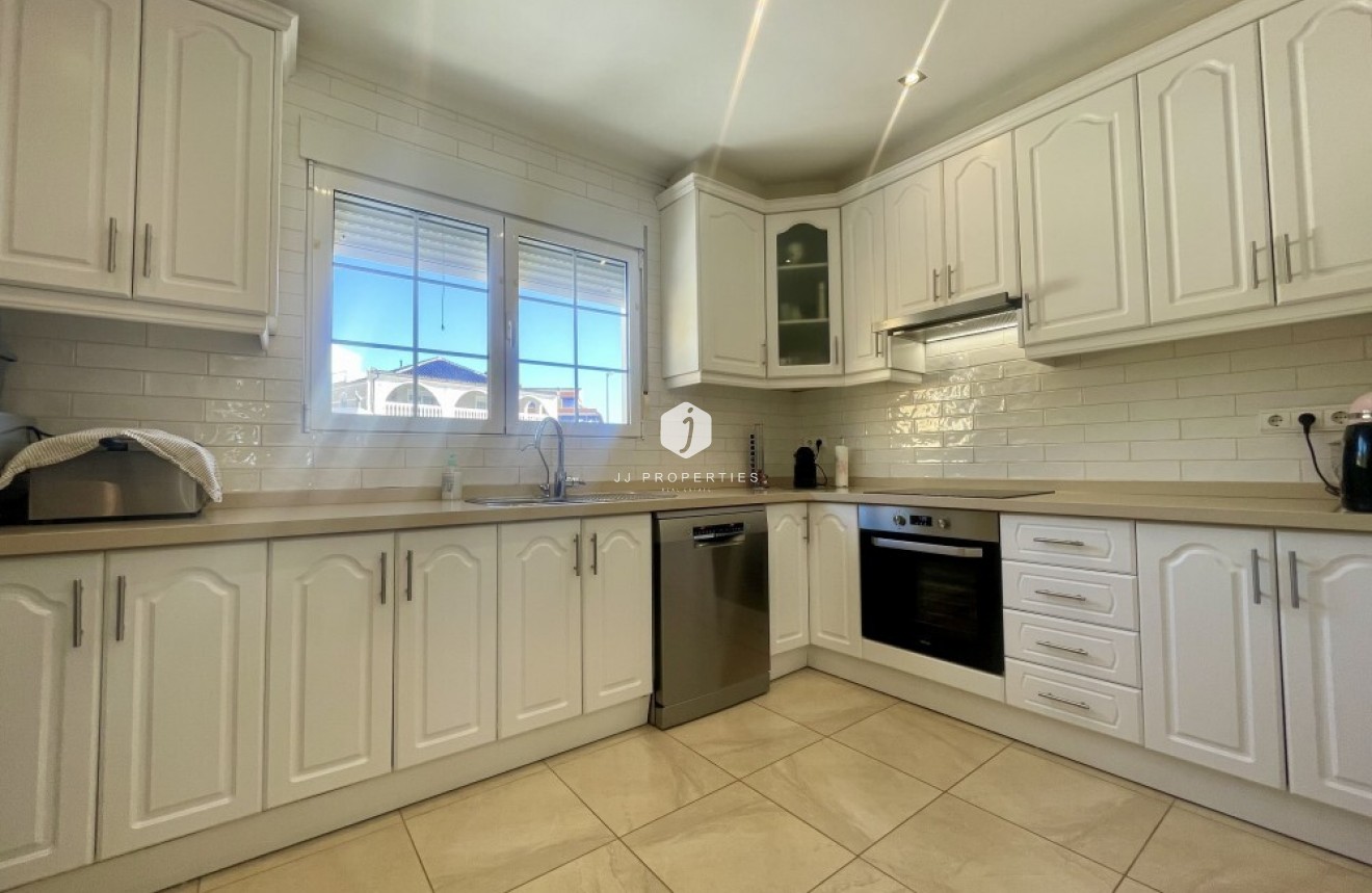 Aus zweiter Hand - Villa -
San Fulgencio - Urbanisation la Marina