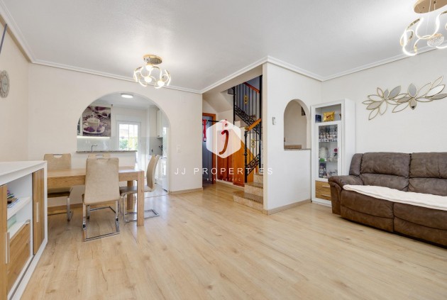 Tweedehands - Chalet -
Torrevieja - aguas nuevas