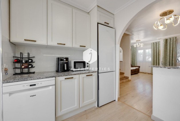 Tweedehands - Chalet -
Torrevieja - aguas nuevas