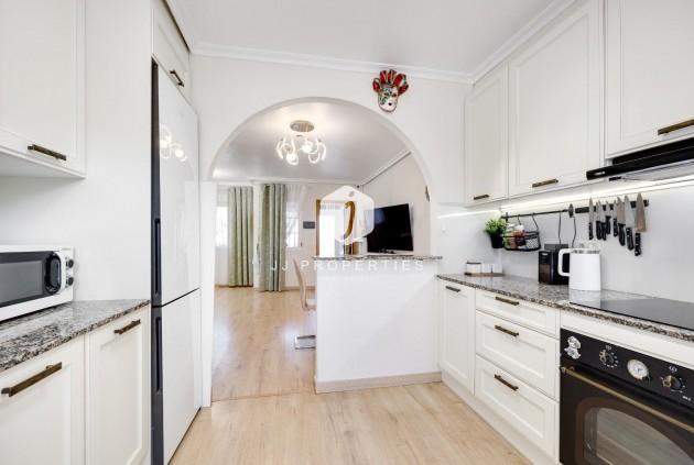 Tweedehands - Chalet -
Torrevieja - aguas nuevas