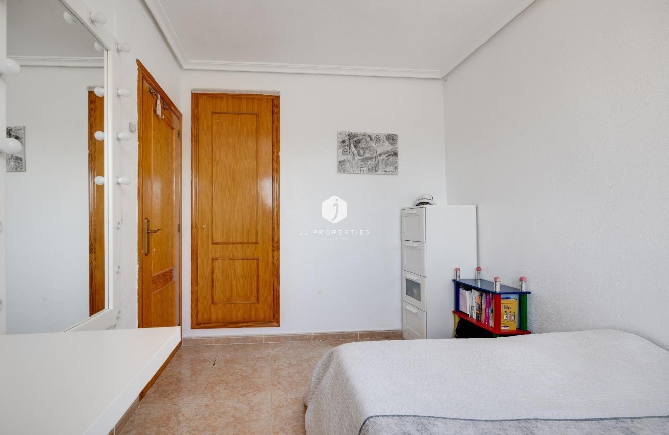 Tweedehands - Chalet -
Torrevieja - aguas nuevas