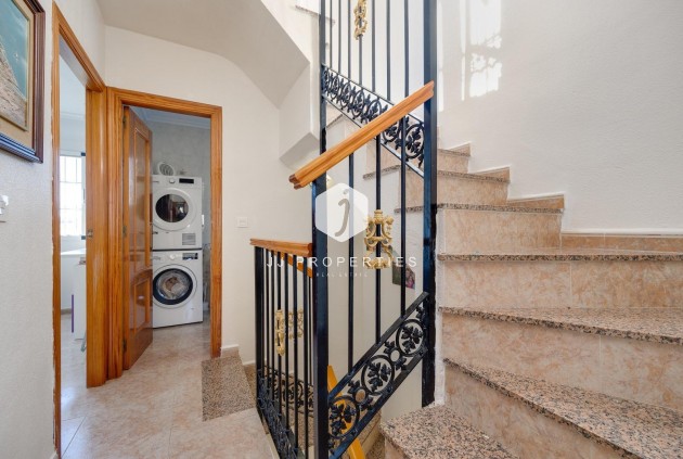 Tweedehands - Chalet -
Torrevieja - aguas nuevas