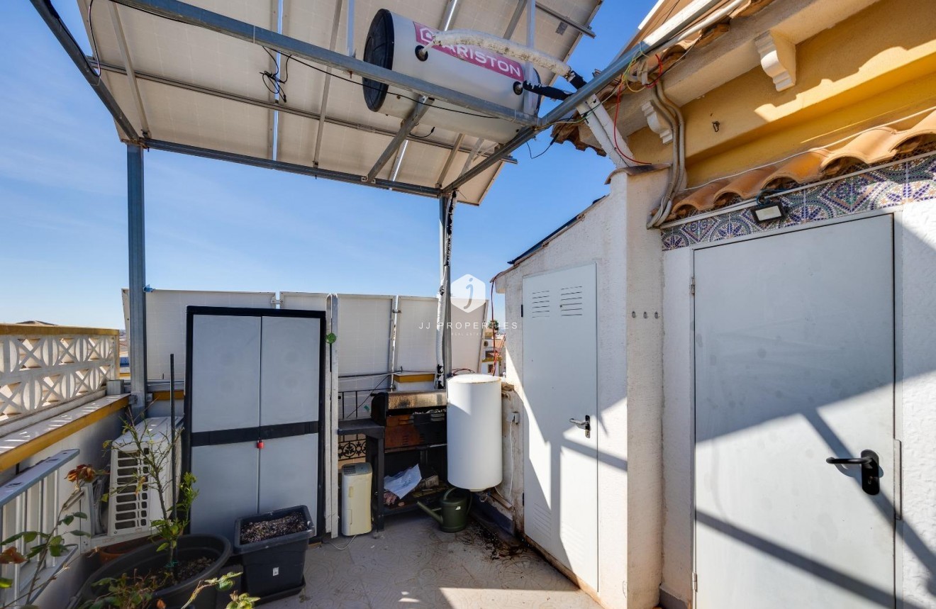 Tweedehands - Chalet -
Torrevieja - aguas nuevas