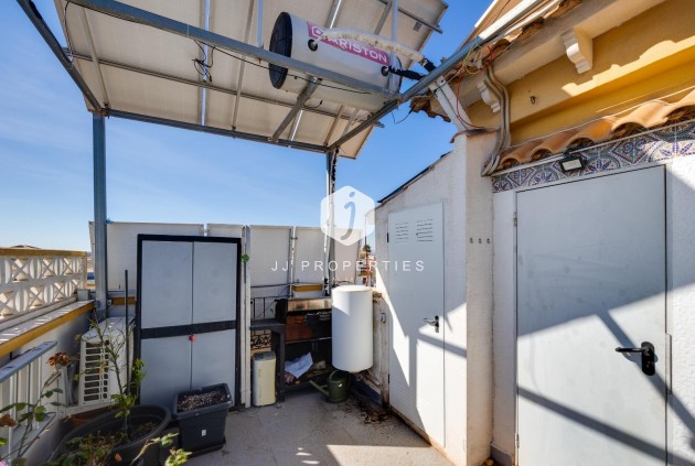 Tweedehands - Chalet -
Torrevieja - aguas nuevas