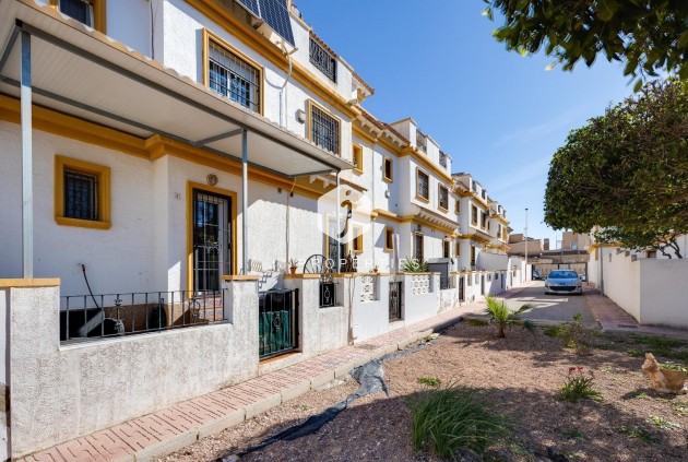 Tweedehands - Chalet -
Torrevieja - aguas nuevas