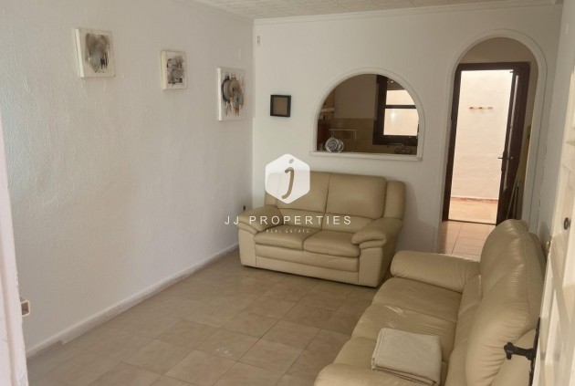 Resale - Bungalow -
Torrevieja - La Siesta - El Salado - Torreta