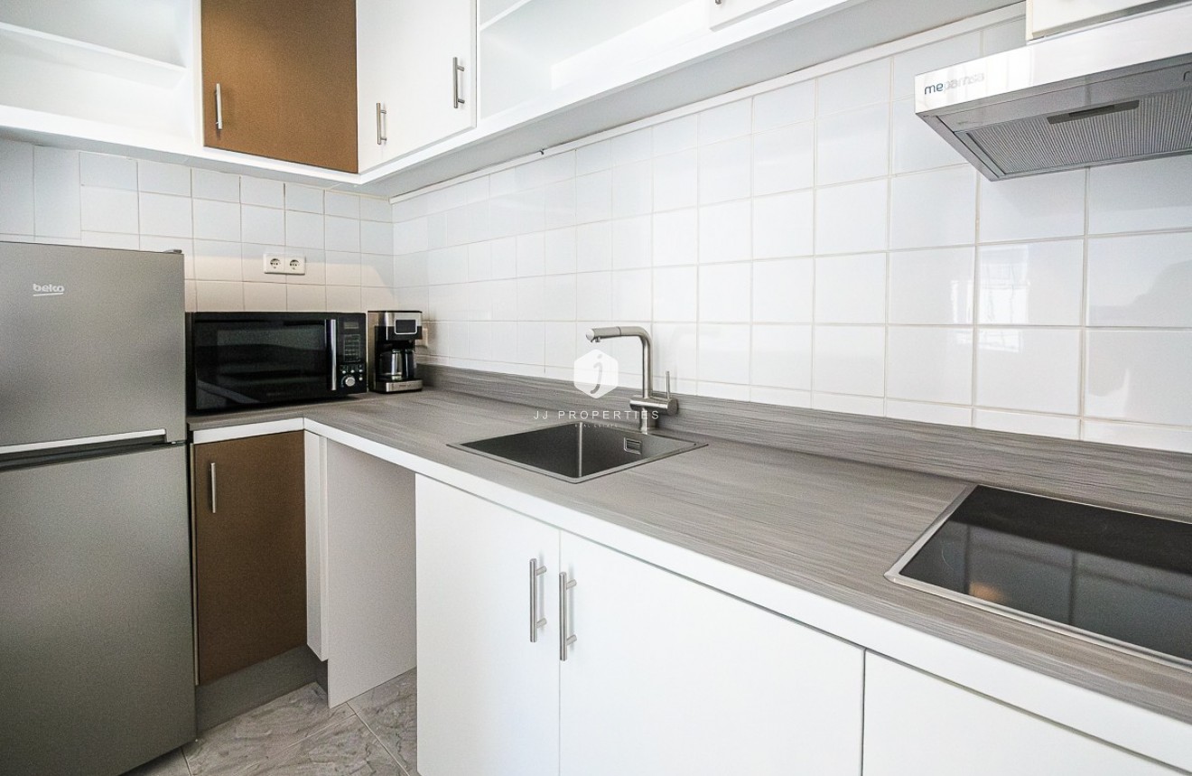 Resale - Villa -
San Miguel de Salinas - Inland