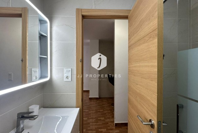 D'occasion - Appartement -
Torrevieja - La Mata Pueblo