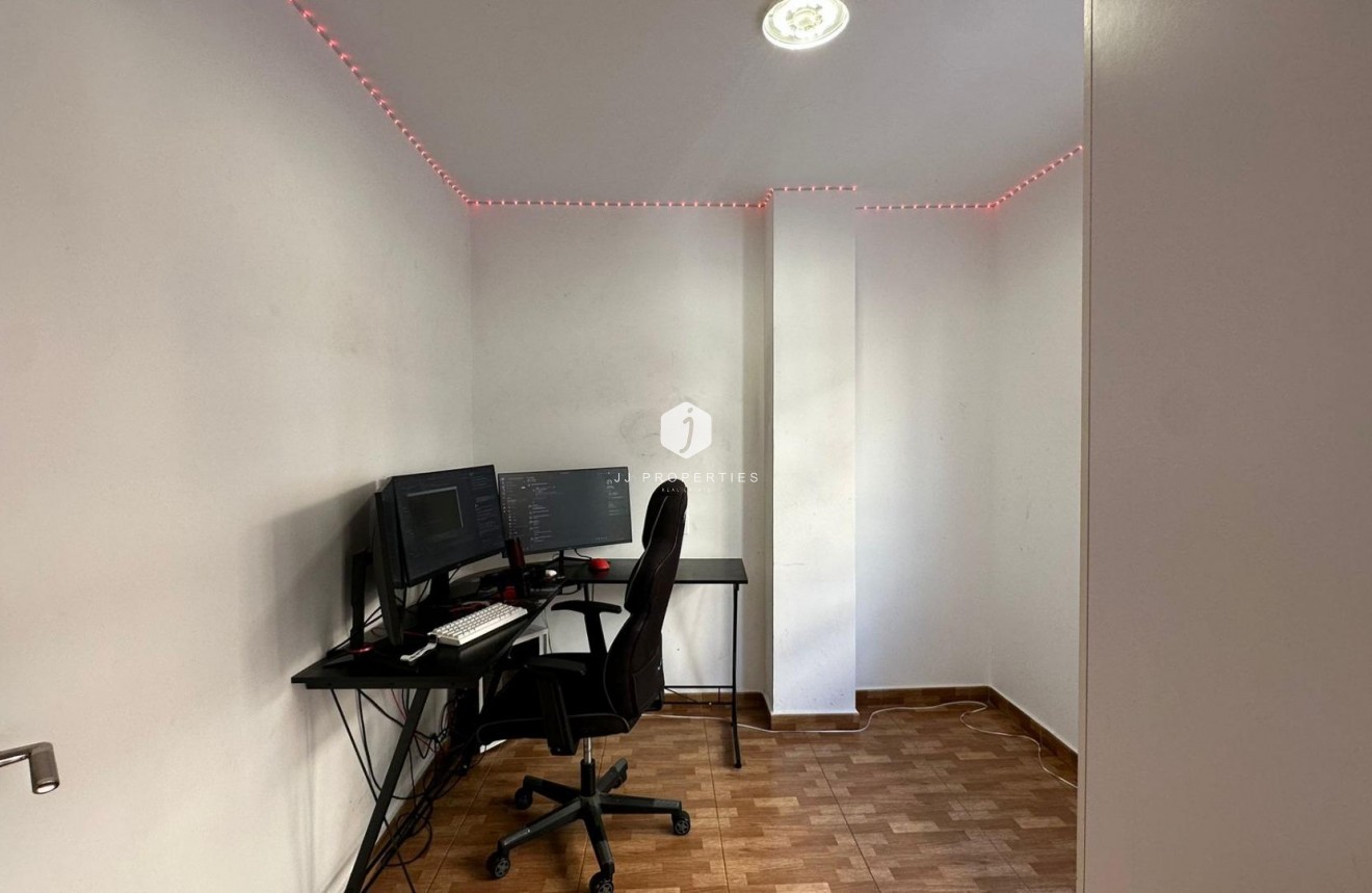 D'occasion - Appartement -
Torrevieja - La Mata Pueblo