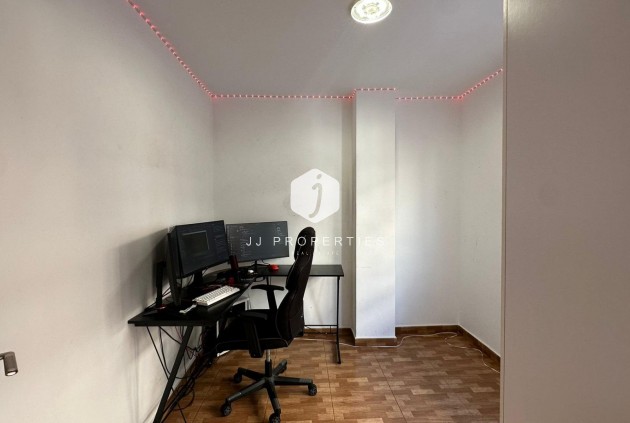 D'occasion - Appartement -
Torrevieja - La Mata Pueblo