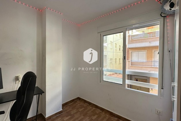 D'occasion - Appartement -
Torrevieja - La Mata Pueblo