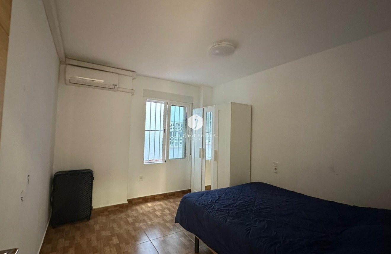 D'occasion - Appartement -
Torrevieja - La Mata Pueblo