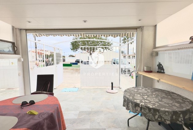 Z drugiej ręki - Szalet -
Torrevieja - La Siesta - El Salado - Torreta