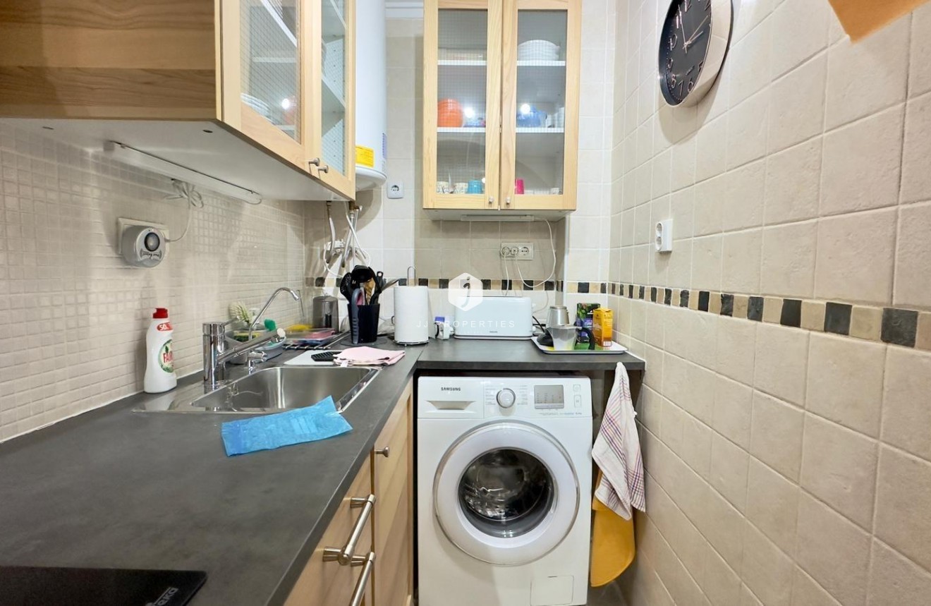 Z drugiej ręki - Szalet -
Torrevieja - La Siesta - El Salado - Torreta