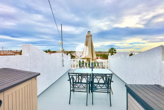 Z drugiej ręki - Szalet -
Torrevieja - La Siesta - El Salado - Torreta