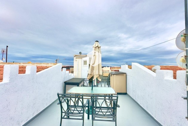 Z drugiej ręki - Szalet -
Torrevieja - La Siesta - El Salado - Torreta