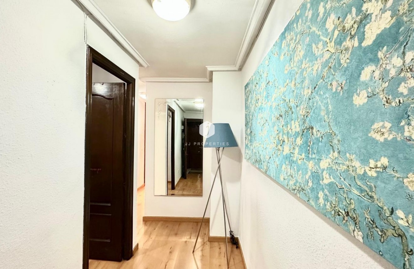 Tweedehands - Appartement / flat -
Torrevieja