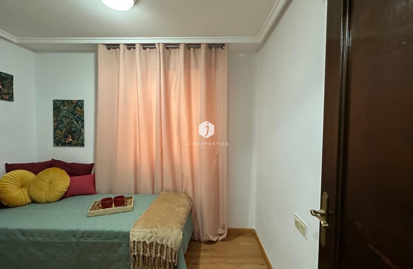 Tweedehands - Appartement / flat -
Torrevieja