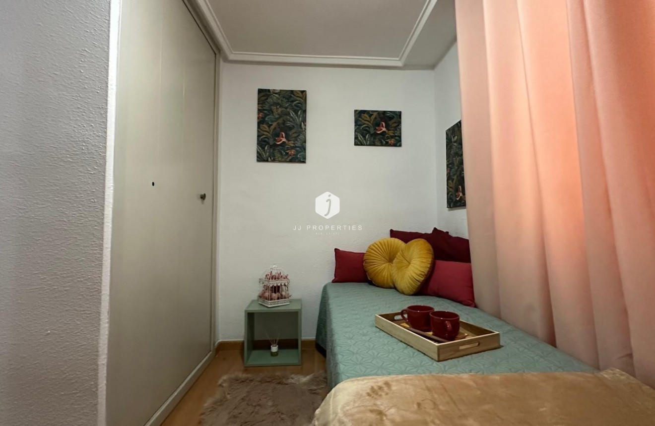 Tweedehands - Appartement / flat -
Torrevieja