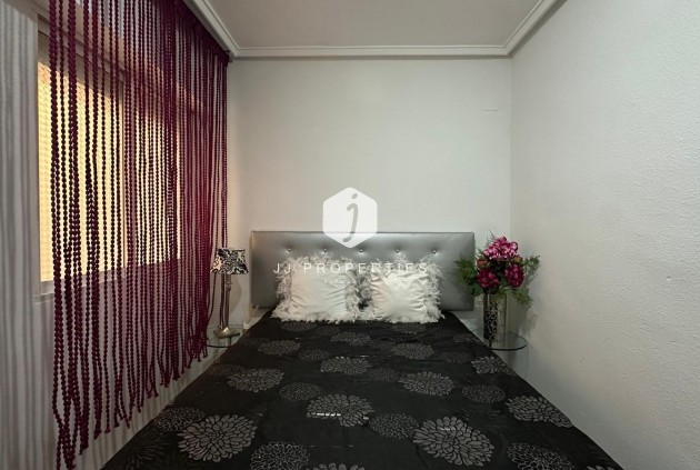 Tweedehands - Appartement / flat -
Torrevieja