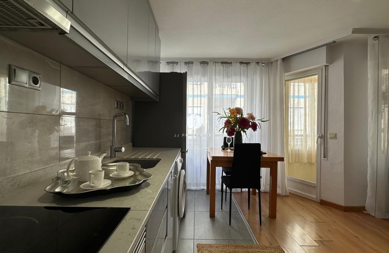 Tweedehands - Appartement / flat -
Torrevieja