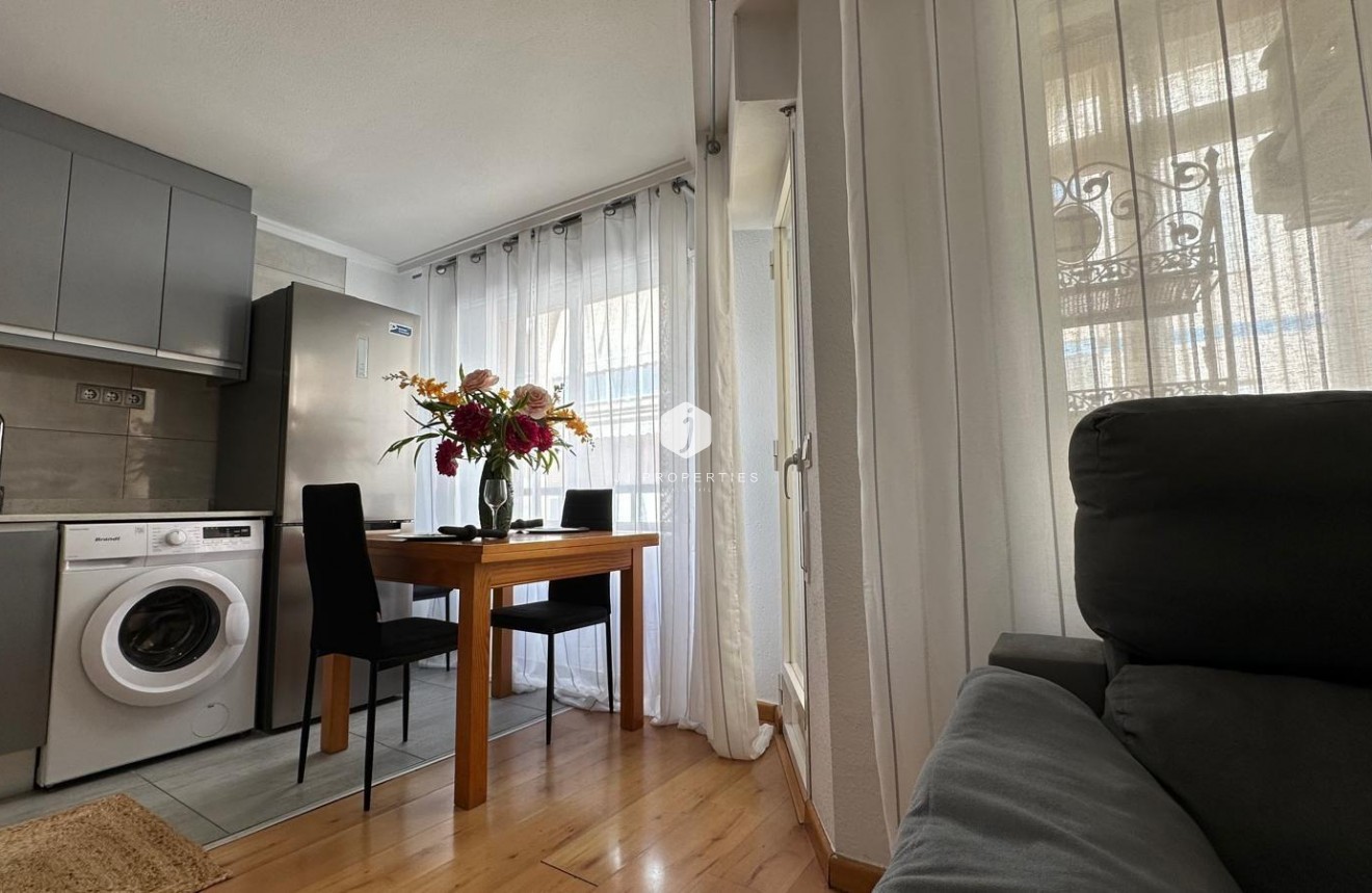 Tweedehands - Appartement / flat -
Torrevieja